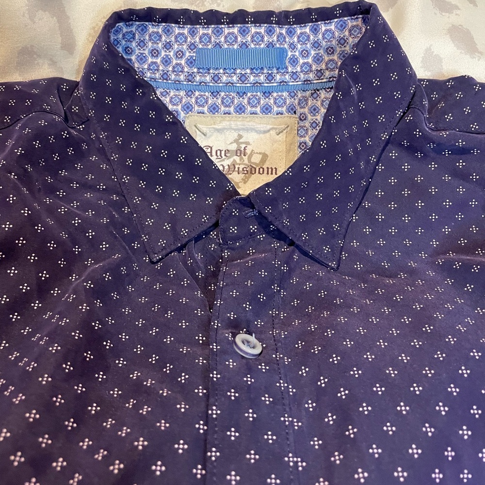 Like new Age of Wisdom XL Men’s button down shirt